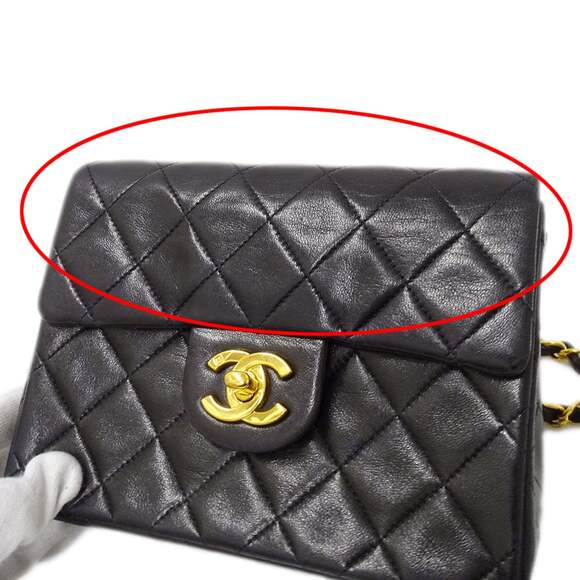 Chanel Mini Matelasse Women's Shoulder Bag in Black Lambskin with Gold Hardwa... - Picture 14 of 15
